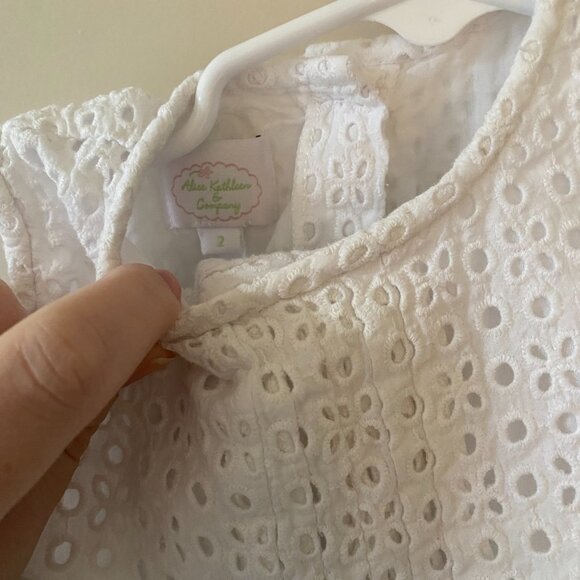 Alice Kathleen & Company Toddler Girl Dress Size 2 White Eyelet with bloomers - Picture 2 of 2